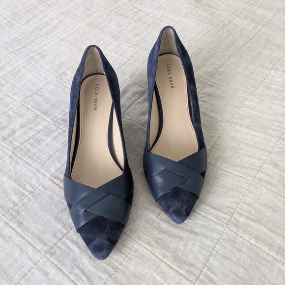 Cole Haan Women's Navy Pumps - Picture 1 of 14